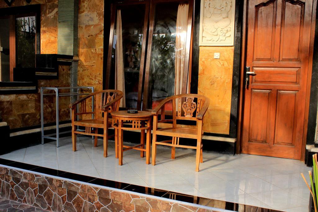 Arya Inn Enny Salon And Spa Lembongan Habitación foto